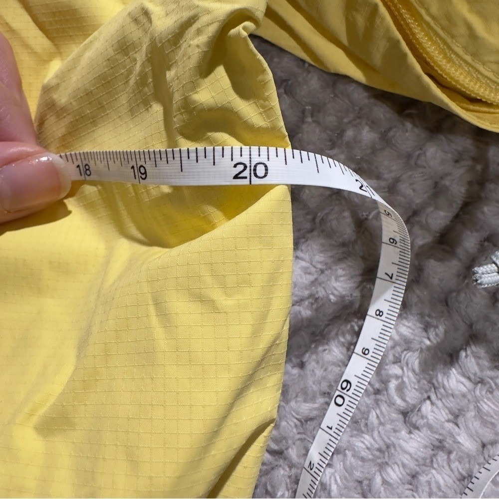 The North Face Women's Yellow Windbreaker Jacket | Size L - Picture 7 of 7
